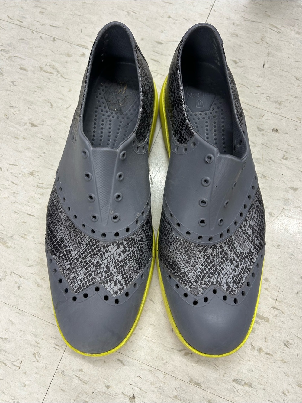 Men's Golf Grey Slip-On Loafers with Yellow Sole
